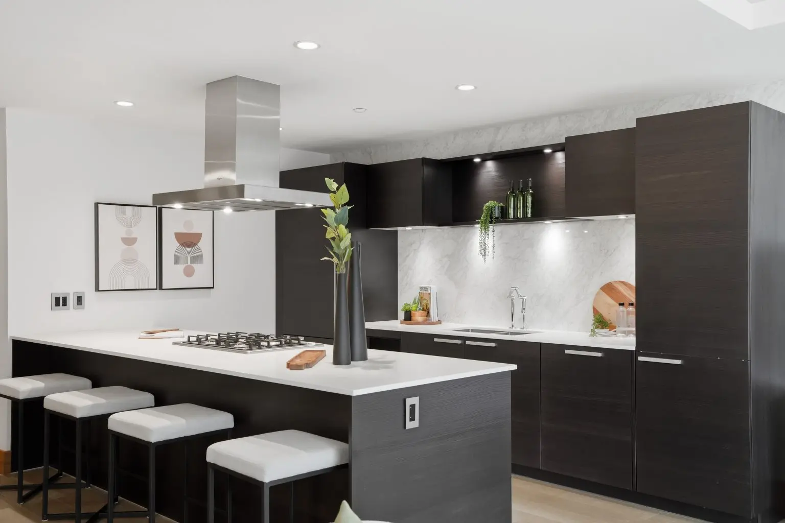 Realtor home staging services in Calgary with coordinated furniture and décor
